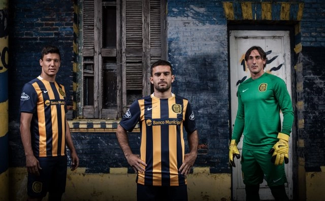 Presentación camiseta Rosario Central Nike en Lugar Fundacional - Damián Musto, Franco Niell y Mauricio Caranta