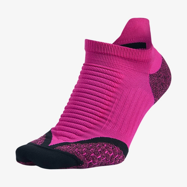 Medias Nike Elite Running No Show Invisible color rosa con acolchado
