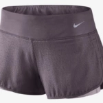 Shorts Nike Running 2 en 1 con malla para Mujer color morado