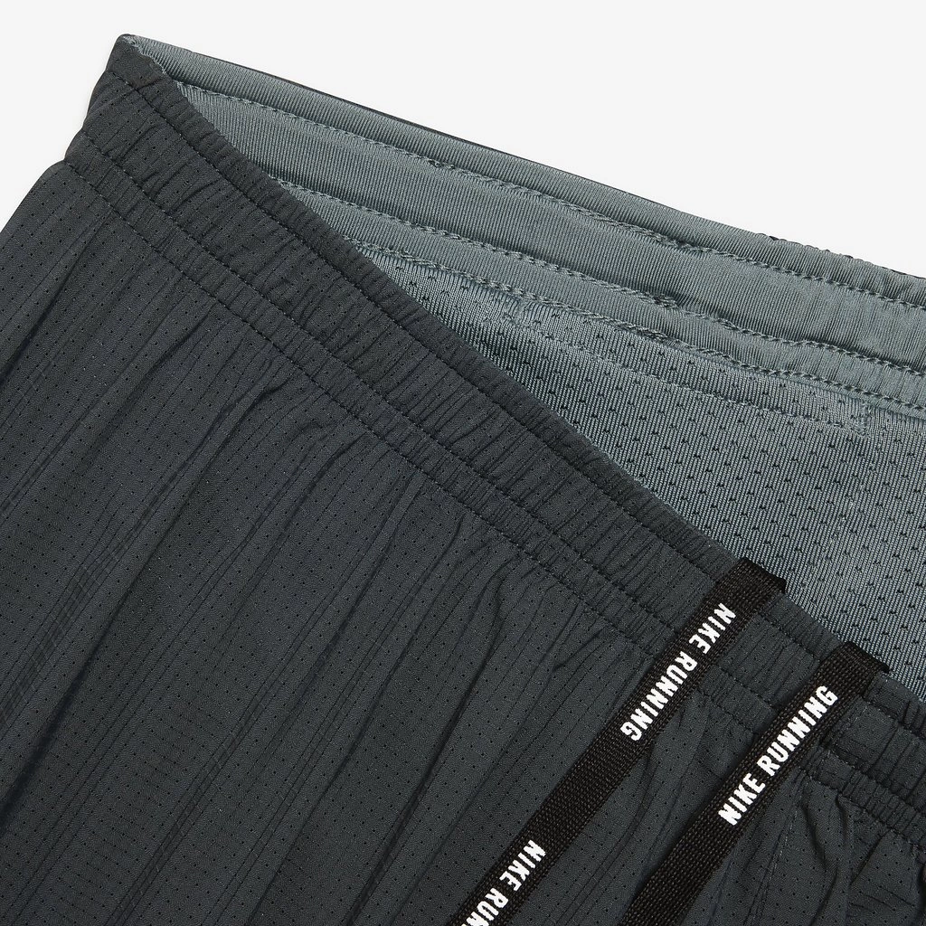 Shorts para correr Nike Flex Phenom 2-EN-1 para hombre - Detalle bolsillo interno