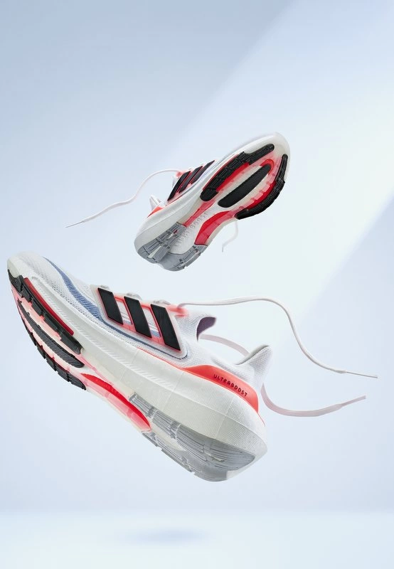 adidas ULTRABOOST Light 2023