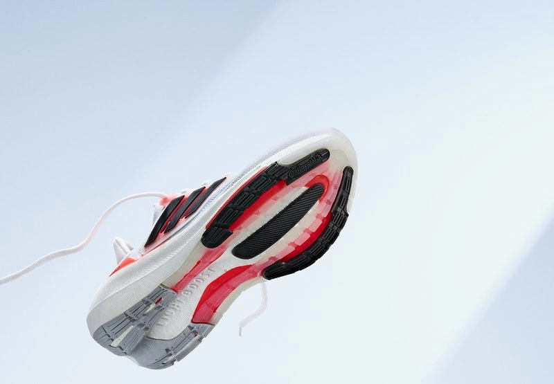 adidas ULTRABOOST Light 2023