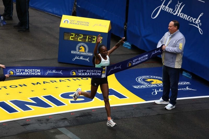 Hellen Obiri ganado la Marat&oacute;n de Boston 2023