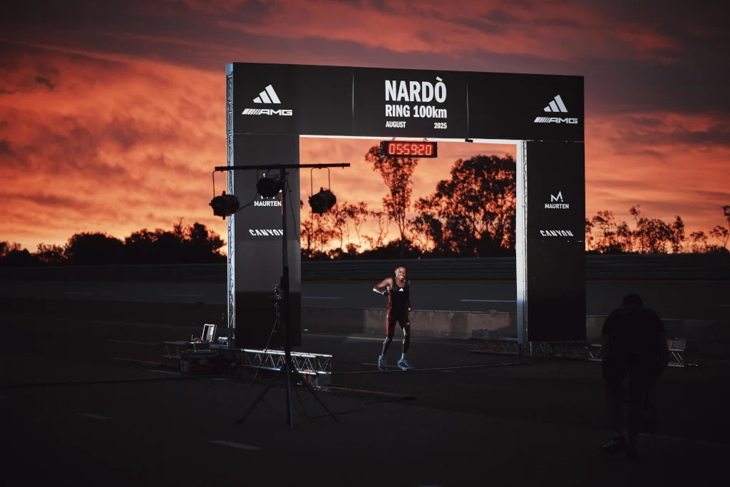 Línea de meta de Chasing 100
