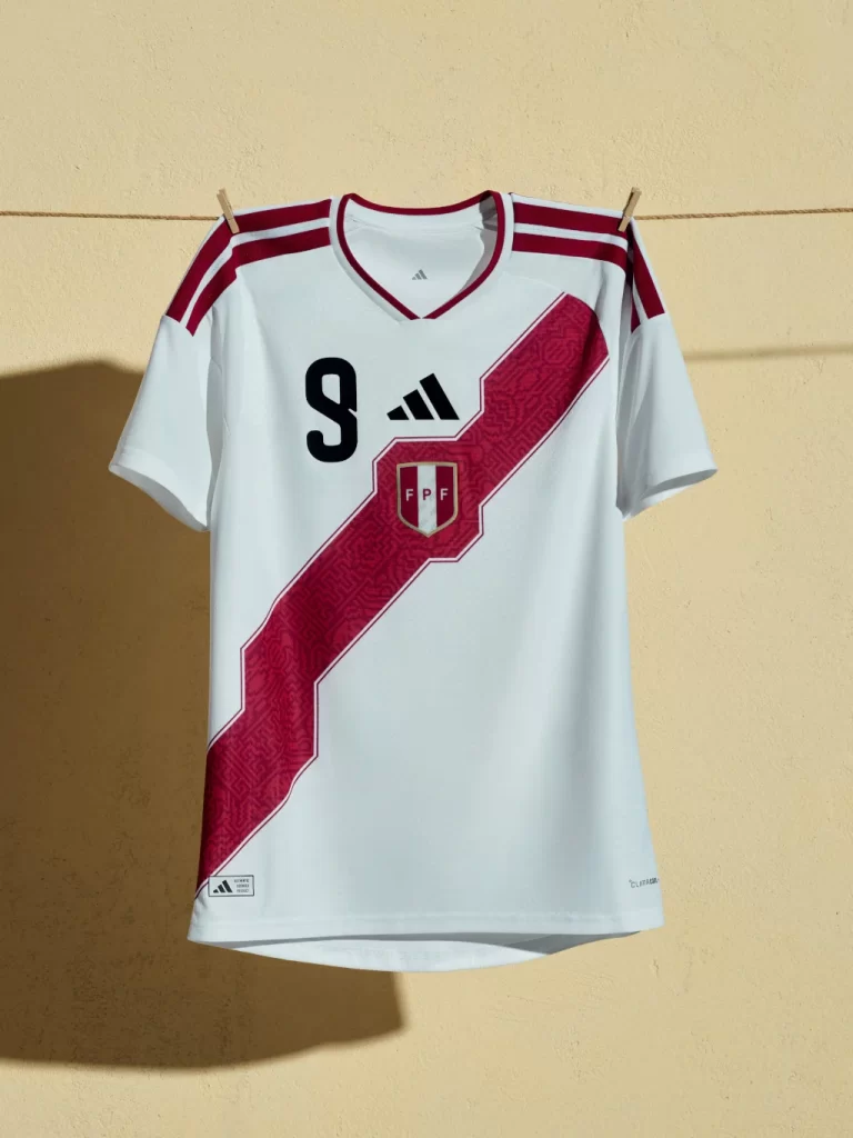 Camiseta titular de Per&uacute; adidas - 2026