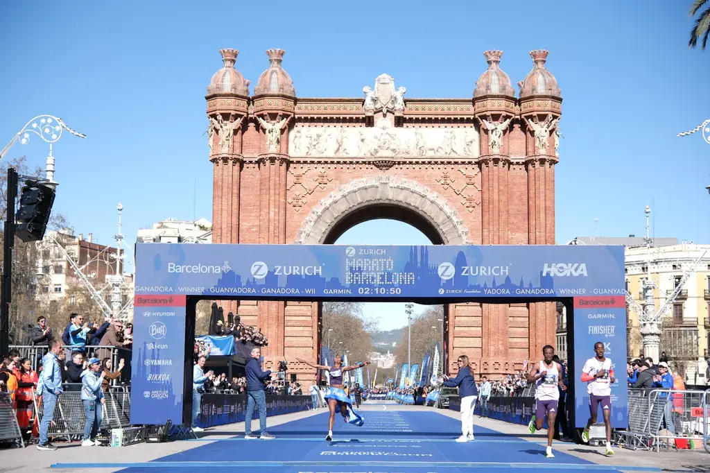 Fotyen Tesfay gana la Zurich Marat&oacute; de Barcelona 2026