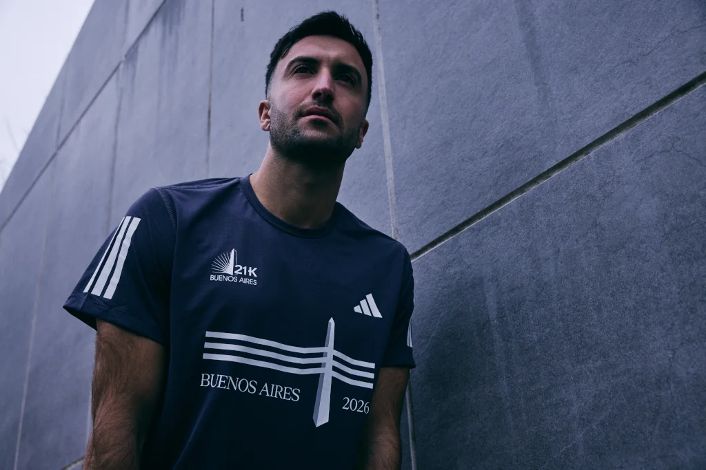 Remera oficial de la Media Maratón de Buenos Aires 2026